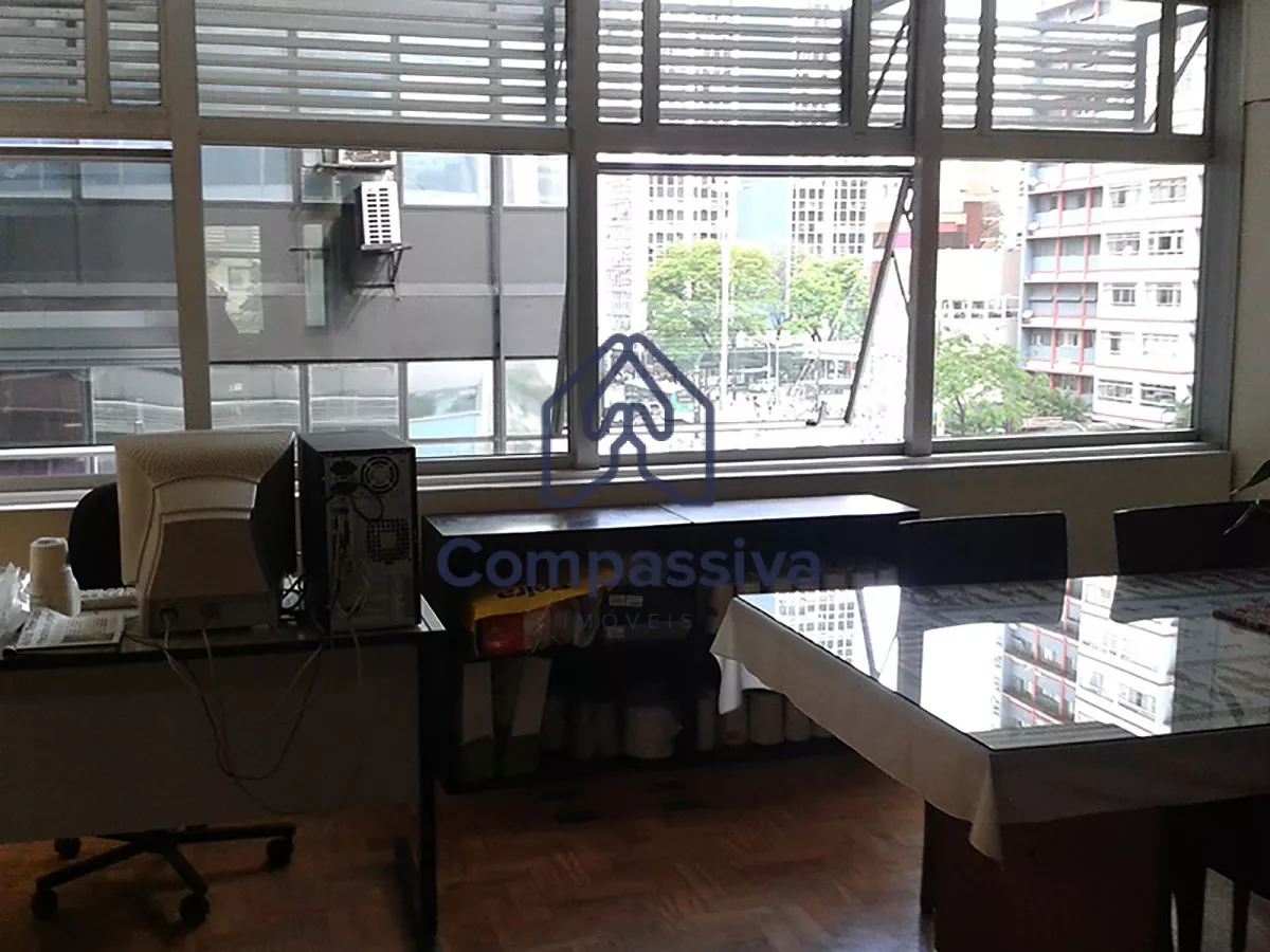 VENDE-SE Sala comercial